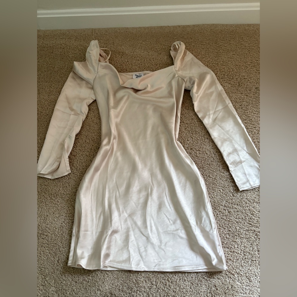 Princess Polly Shiny Long Sleeve Champagne Mini Dress 🍾🥂✨ - Picture 3 of 8